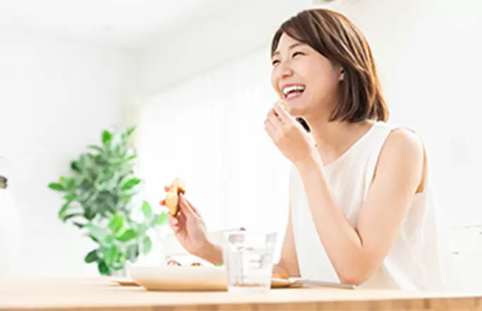 食事のときも装置が気にならない