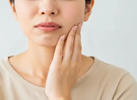 歯が痛い！歯医者の予約まで我慢できないときの応急処置と注意点